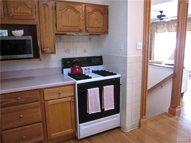 805 Connie Ln, Ballwin, MO 63021 photo 8