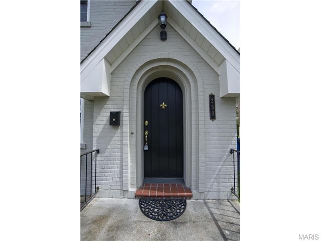 250 Edwin Ave, Glendale, MO 63122 photo 2