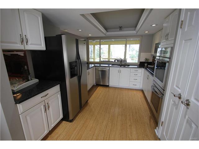 491 Sunstone, Ballwin, MO 63011 photo 7