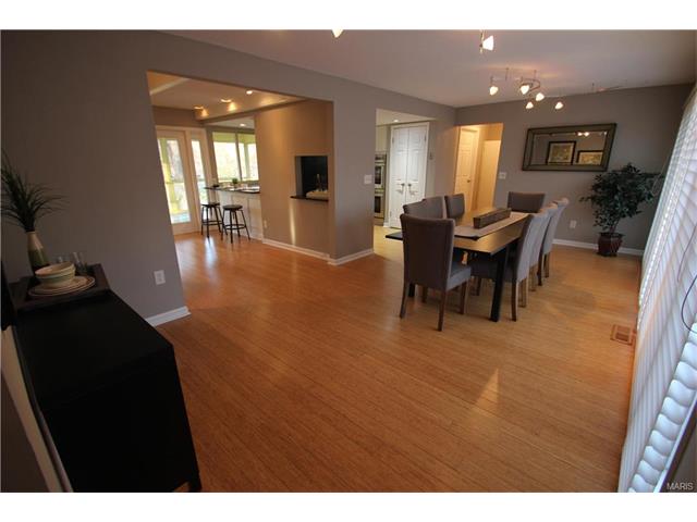 491 Sunstone, Ballwin, MO 63011 photo 3