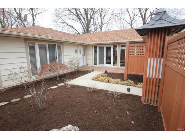 491 Sunstone, Ballwin, MO 63011 photo 1