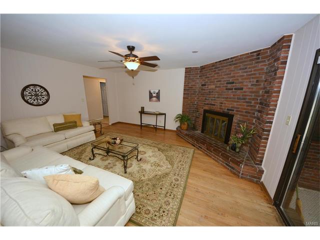 329 Hill Trl, Ballwin, MO 63011 photo 14