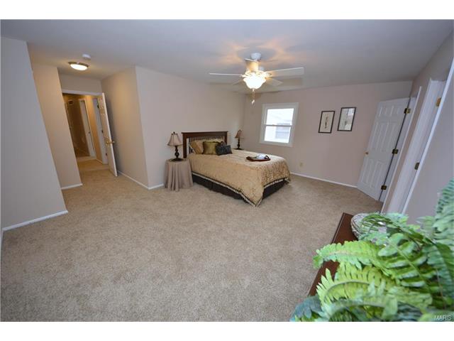 329 Hill Trl, Ballwin, MO 63011 photo 8