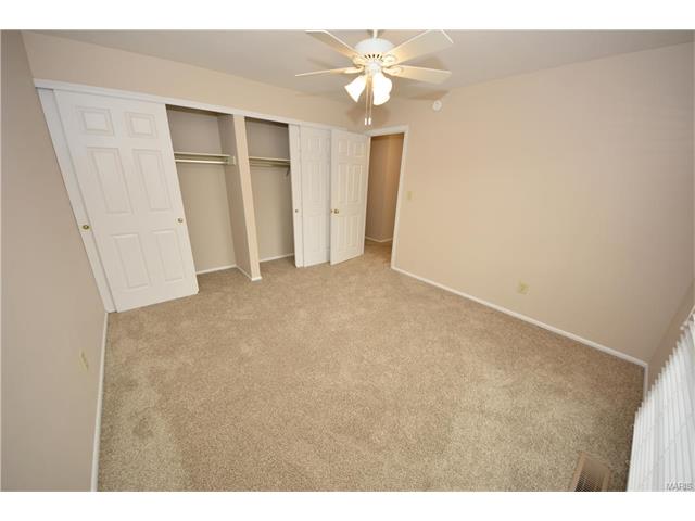 329 Hill Trl, Ballwin, MO 63011 photo 10