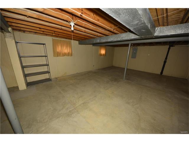 329 Hill Trl, Ballwin, MO 63011 photo 20