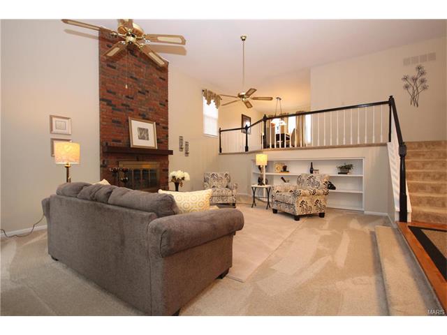 1456 Cedar Bluff Dr, Ballwin, MO 63021 photo 8