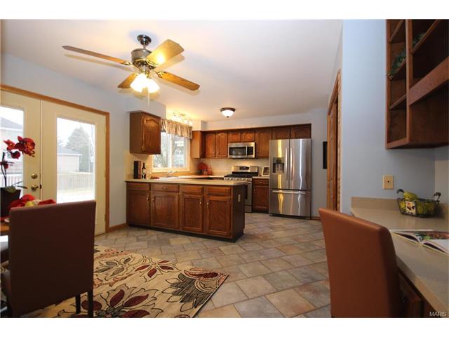 1456 Cedar Bluff Dr, Ballwin, MO 63021 photo 17