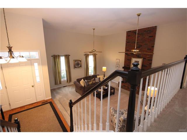 1456 Cedar Bluff Dr, Ballwin, MO 63021 photo 12
