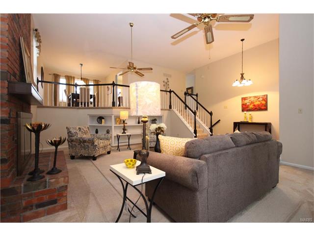 1456 Cedar Bluff Dr, Ballwin, MO 63021 photo 9
