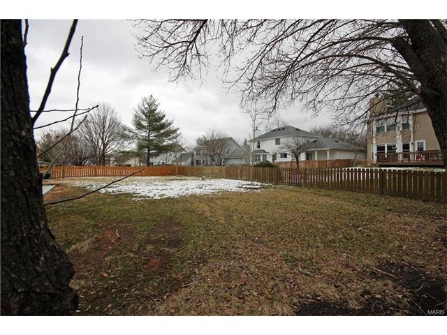 1456 Cedar Bluff Dr, Ballwin, MO 63021 photo 41