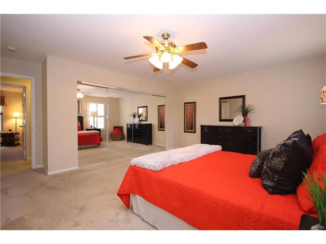 1456 Cedar Bluff Dr, Ballwin, MO 63021 photo 29