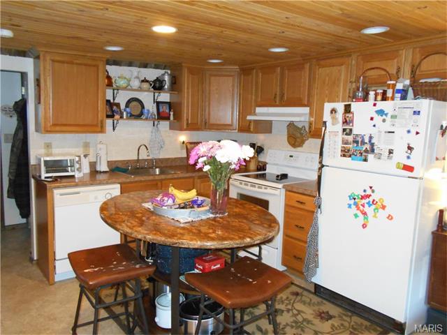 2063 Welch Dr, Hermann, MO 65041 photo 1