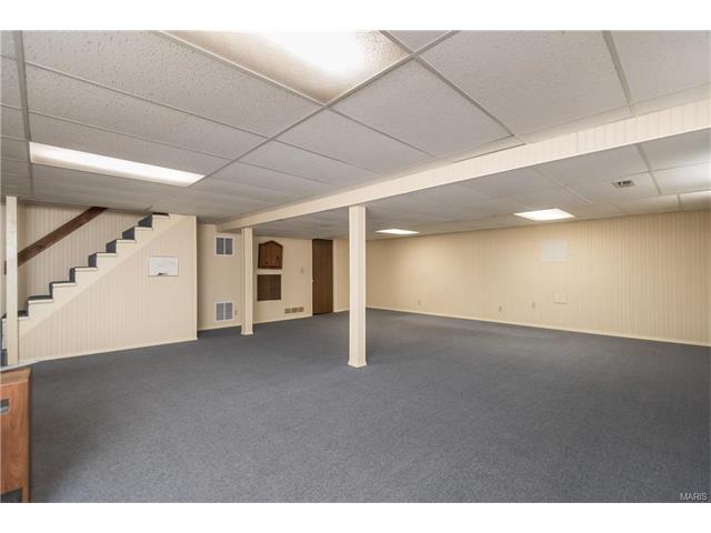 335 Glan Tai Dr, Ballwin, MO 63011 photo 19