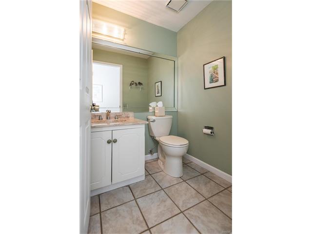 335 Glan Tai Dr, Ballwin, MO 63011 photo 22