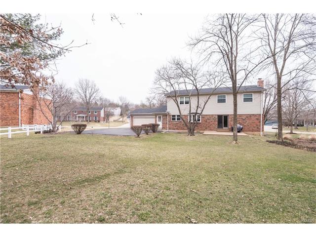 335 Glan Tai Dr, Ballwin, MO 63011 photo 20