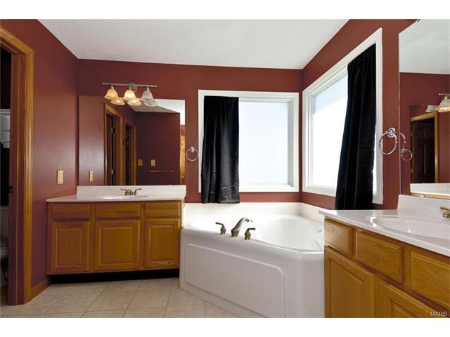 8 Dunhill Ct, O'fallon, MO 63366 photo 19