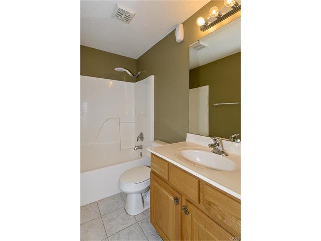 8 Dunhill Ct, O'fallon, MO 63366 photo 32