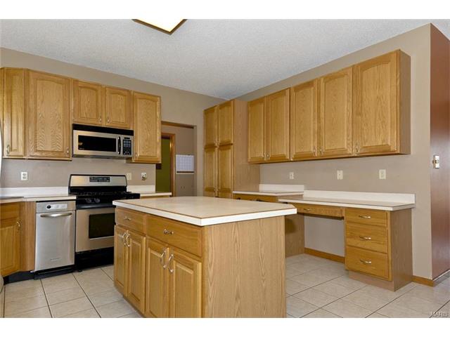 8 Dunhill Ct, O'fallon, MO 63366 photo 8