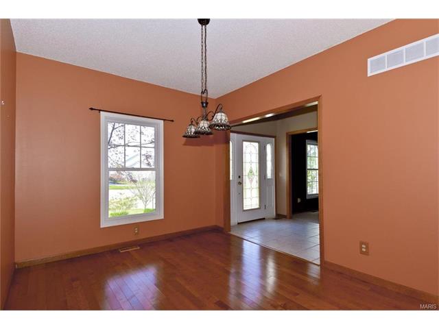 8 Dunhill Ct, O'fallon, MO 63366 photo 12