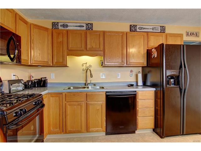 804 Eastbrook Ln, O'fallon, MO 63366 photo 15