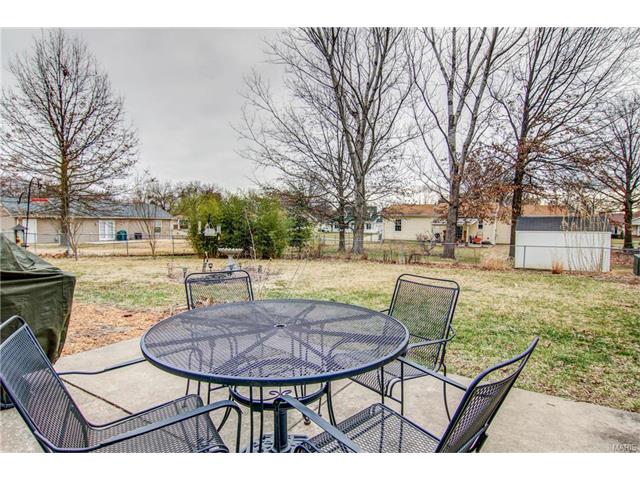 804 Eastbrook Ln, O'fallon, MO 63366 photo 4