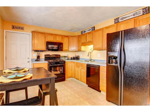 804 Eastbrook Ln, O'fallon, MO 63366 photo 11