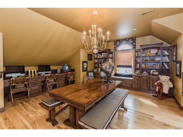 1318 Eaglewinds Ct, Chesterfield, MO 63005 photo 51
