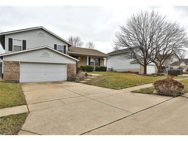 6420 High Meadow Dr, O'fallon, MO 63368 photo 2