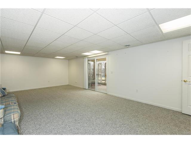 2520 Hickory Mnr, Ballwin, MO 63011 photo 22