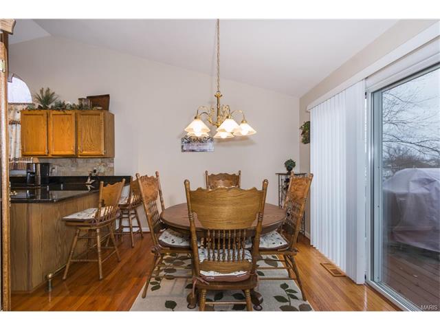 2520 Hickory Mnr, Ballwin, MO 63011 photo 8