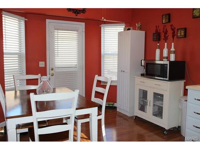 209 Geranium Dr, O'fallon, MO 63366 photo 4
