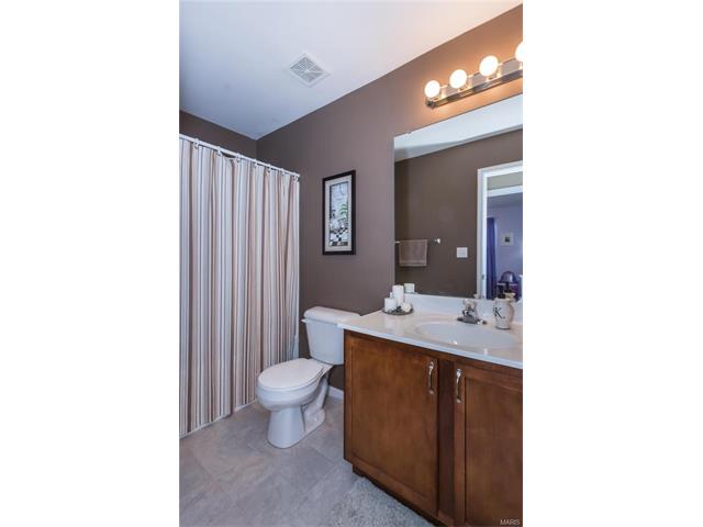 408 Bittersweet Dr, O'fallon, MO 63366 photo 25