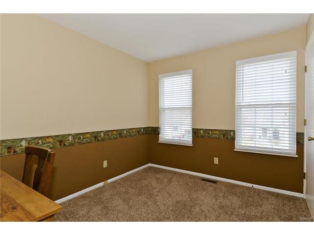 1012 Columbard Dr, Ballwin, MO 63021 photo 20