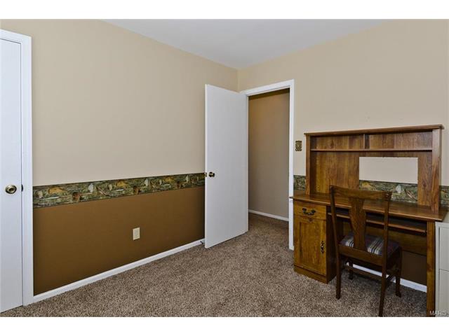 1012 Columbard Dr, Ballwin, MO 63021 photo 21
