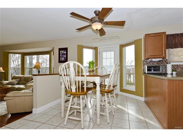 1012 Columbard Dr, Ballwin, MO 63021 photo 10