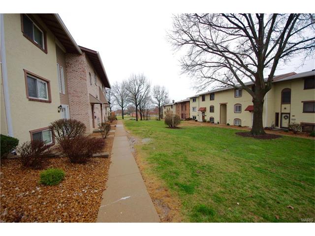 136 Carmel Woods Dr, Ellisville, MO 63021 photo 20