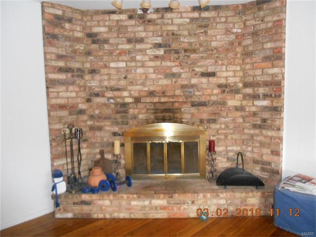 812 Windmill Dr, Ballwin, MO 63011 photo 6