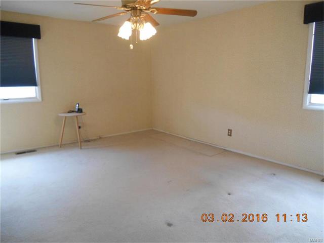 812 Windmill Dr, Ballwin, MO 63011 photo 8