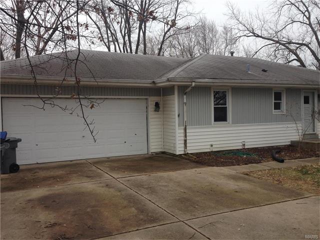 10 Hollywood Dr, O'fallon, MO 63366 photo 2