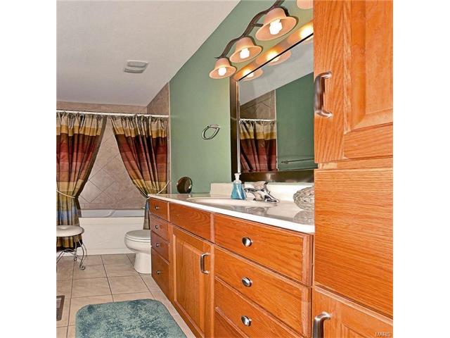 1001 Tilestone Dr, O'fallon, MO 63366 photo 10