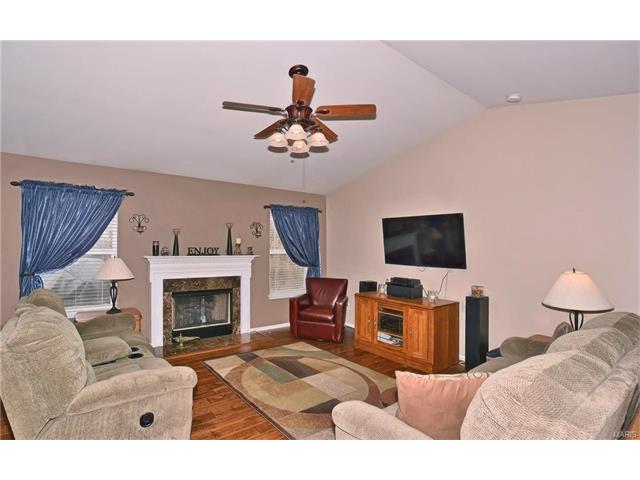 1001 Tilestone Dr, O'fallon, MO 63366 photo 3