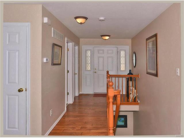 1001 Tilestone Dr, O'fallon, MO 63366 photo 2