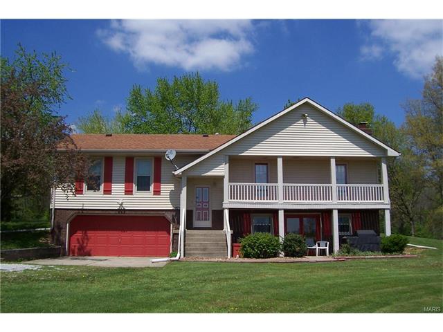 14411 Shipman Rd, Plainview, IL 62685 photo 1