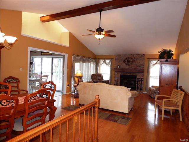 430 Alverston Ct, Ballwin, MO 63021 photo 15