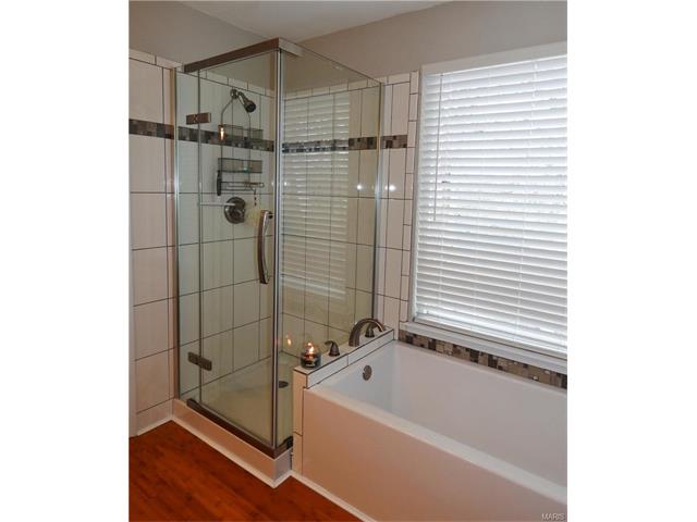 430 Alverston Ct, Ballwin, MO 63021 photo 19