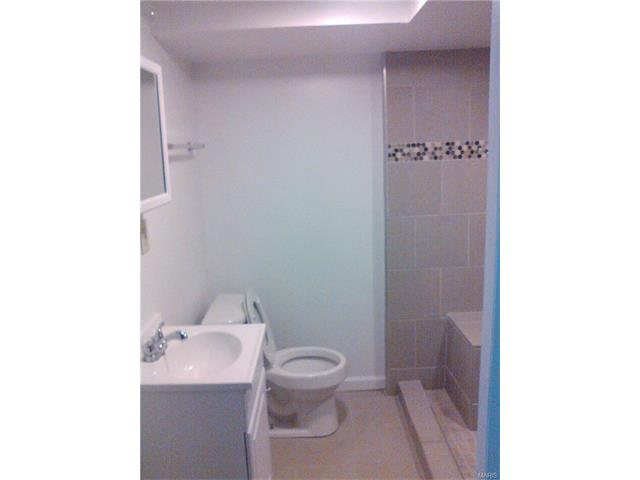 3375 Adie Rd, Saint Ann, MO 63074 photo 11