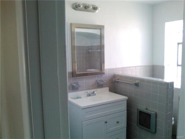 3375 Adie Rd, Saint Ann, MO 63074 photo 13