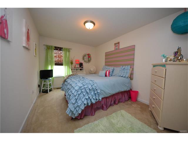 434 Wild Oak Dr, O'fallon, MO 63368 photo 12