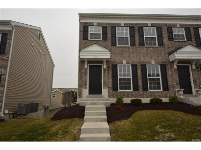 434 Wild Oak Dr, O'fallon, MO 63368 photo 1