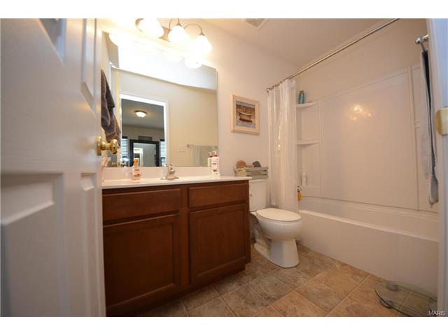 434 Wild Oak Dr, O'fallon, MO 63368 photo 11